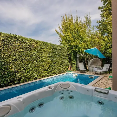 In With Wifi Holiday home