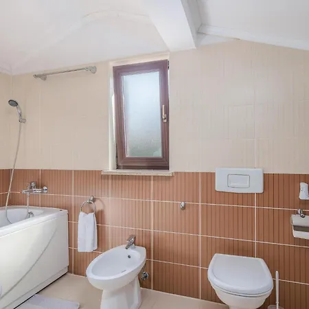 In With Wifi Holiday home