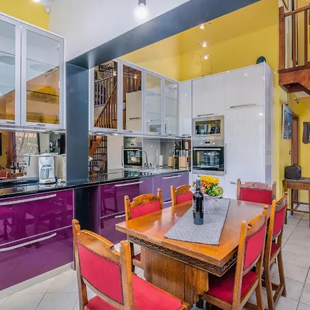 Holiday home In With Wifi *