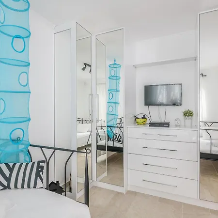 Holiday home In With Wifi *