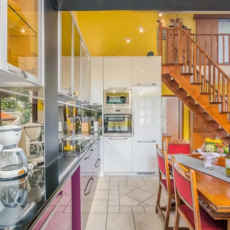 Holiday home In With Wifi Njivice