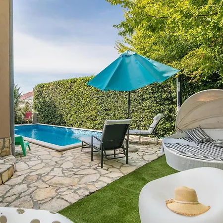 In With Wifi * Njivice